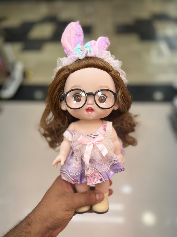 عروسک فانتزی عینکی