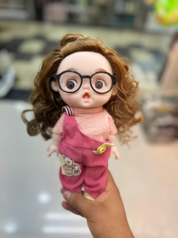 عروسک فانتزی عینکی
