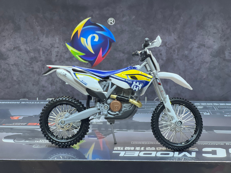 ماکت موتور سیکلت Husqvarna مقیاس ۱:۱۲ برند Maisto فلزی